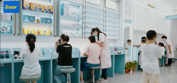 視力矯正加盟店加盟哪家好？我選擇易視界的幾大理由